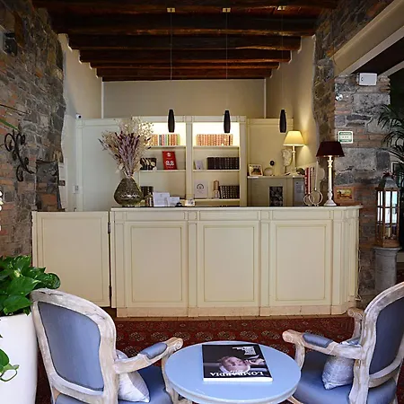 Borgo Antico 3* Como