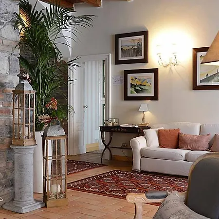 Borgo Antico 3* Como