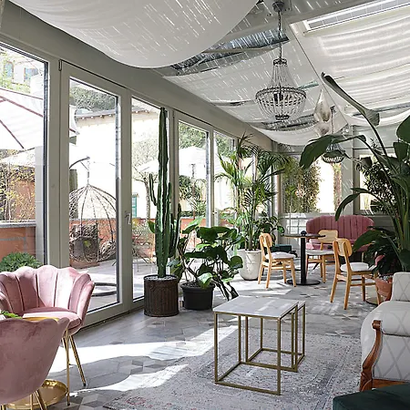 Borgo Antico 3* Como