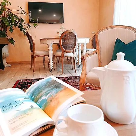 Отель Borgo Antico 3*