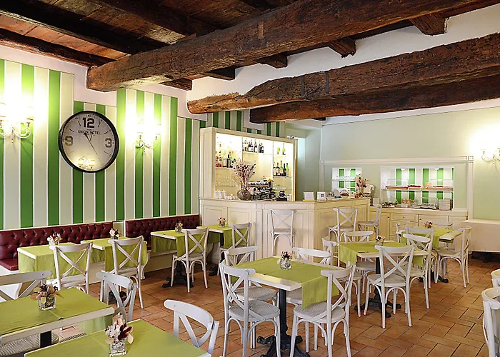 Borgo Antico Hotel 3*