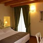 Borgo Antico Como